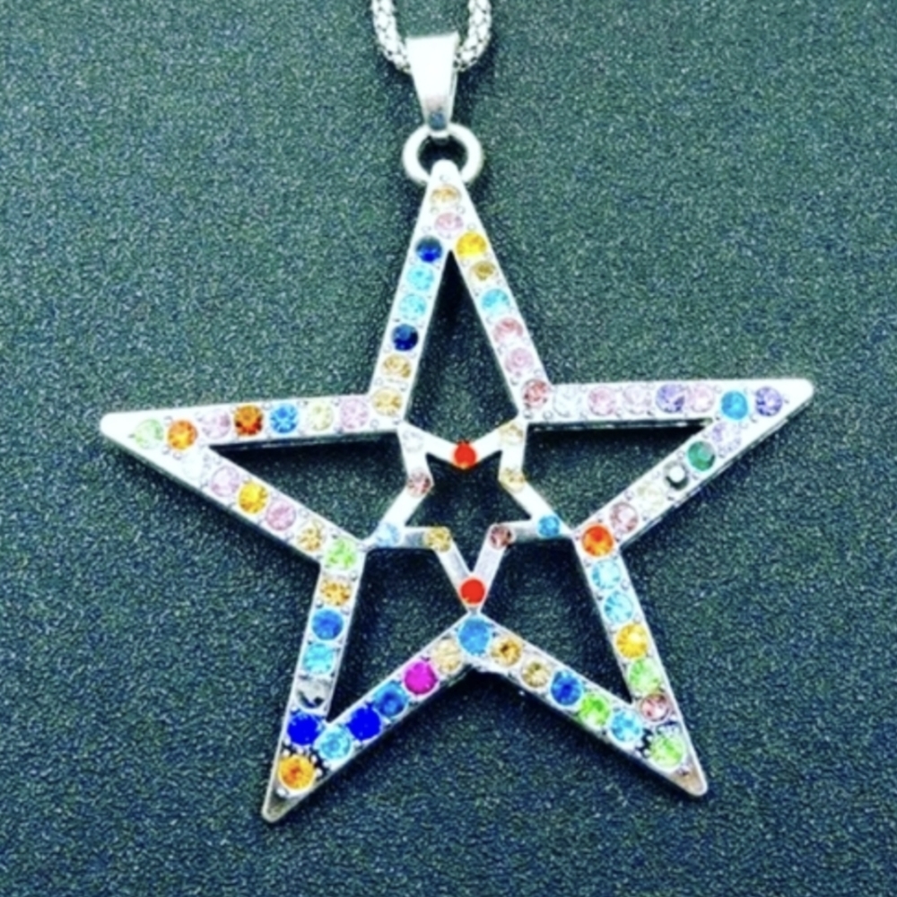 Beautiful multicolor crystal star necklace